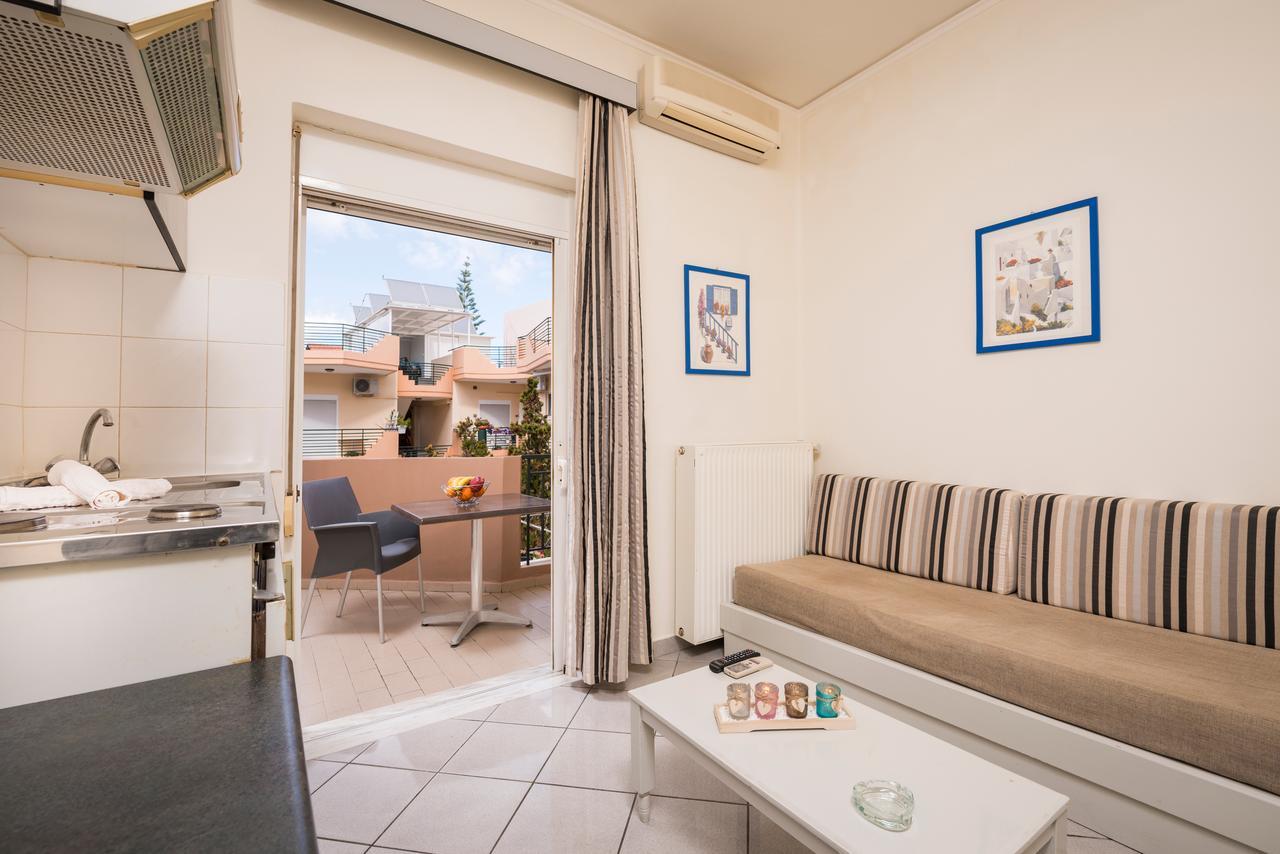 Athina Studio Platanias  Luaran gambar