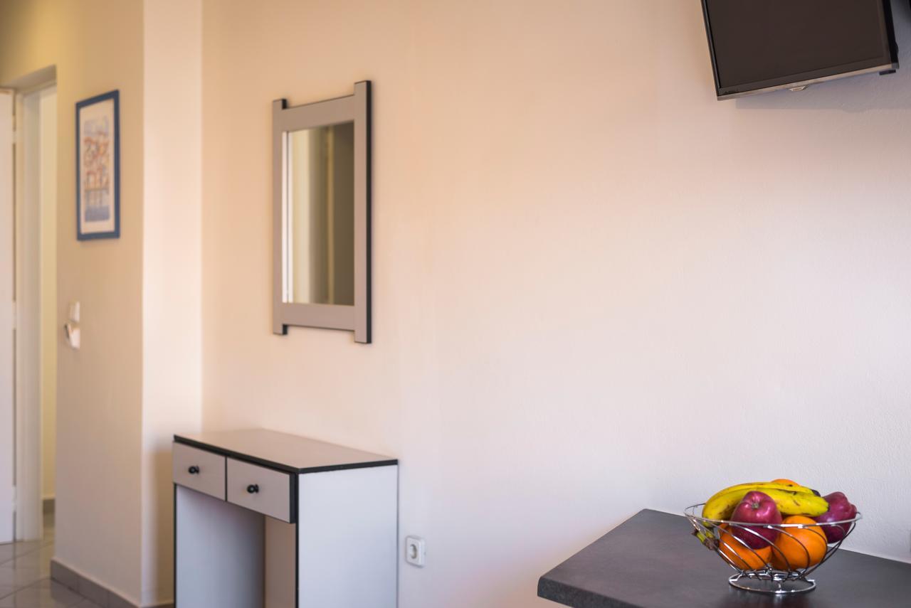 Athina Studio Platanias  Luaran gambar