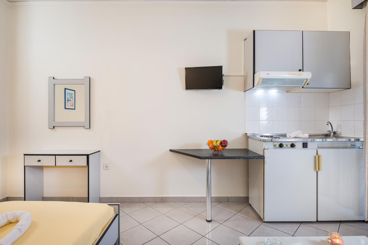 Athina Studio Platanias  Luaran gambar